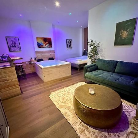 Colline, La Suite Cinema Spa Privee Nancy Luaran gambar